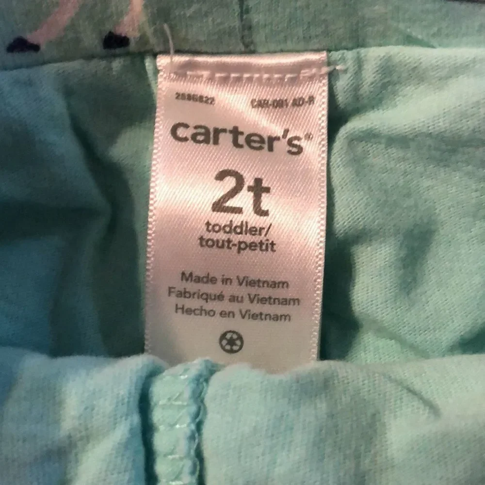 CARTERS  girls rainbow and unicorn skort size 2t.